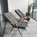 Ostseetraum - Pool, Sauna, Jacuzzi, 2 Bikes, Spielplatz, Apartments * Kolobřeh