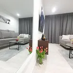 Apartmán Ostseetraum - Pool, Sauna, Jacuzzi, 2 Bikes, Spielplatz, Apartments Kolobřeh