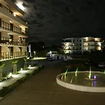 Ostseetraum - Pool, Sauna, Jacuzzi, 2 Bikes, Spielplatz, Apartments Apartmán