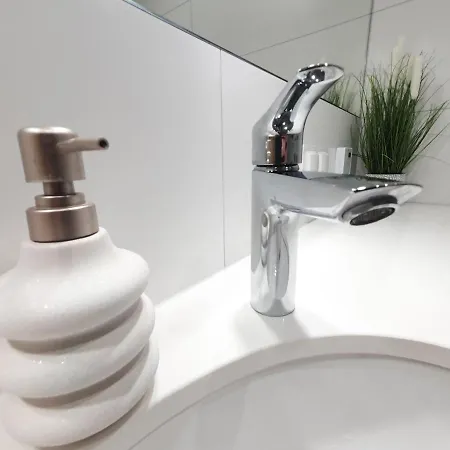 Apartamento Ostseetraum - Pool, Sauna, Jacuzzi, 2 Bikes, Spielplatz, Apartments