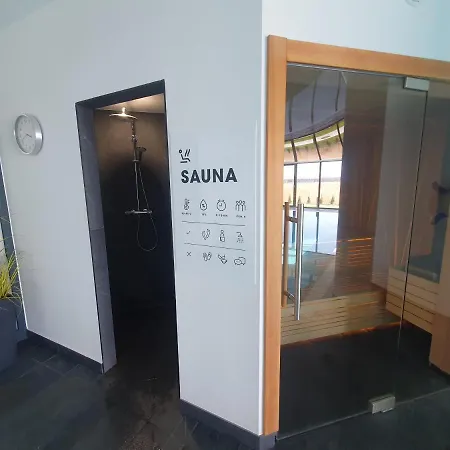 Ostseetraum - Pool, Sauna, Jacuzzi, 2 Bikes, Spielplatz, Apartments Apartamento *