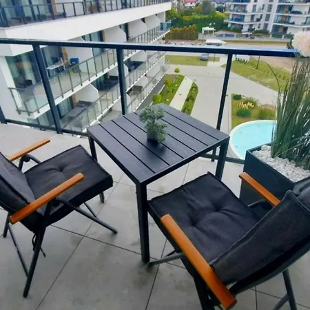 Apartamento Ostseetraum - Pool, Sauna, Jacuzzi, 2 Bikes, Spielplatz, Apartments Kołobrzeg